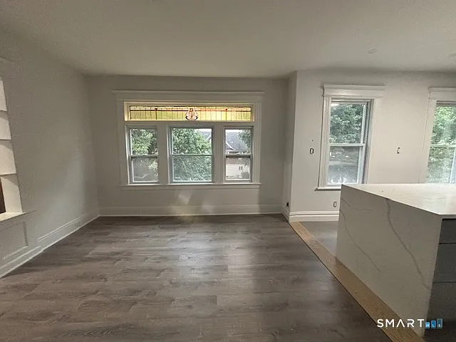 1483 W Broad St — Photo 4