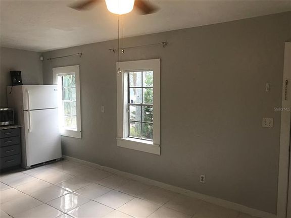 5th image of 731 Florence St #733