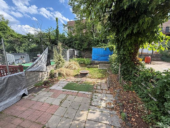 5th image of 740 E 218th Street