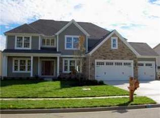 2472 Coltsbridge Dr, Lewis Center, OH 43035