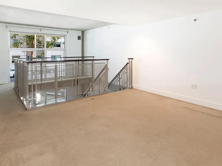 200 Brannan St #117 — Photo 10