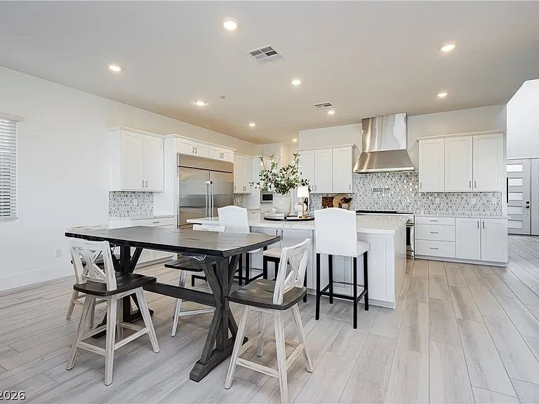 322 Natoire Ct — Photo 18
