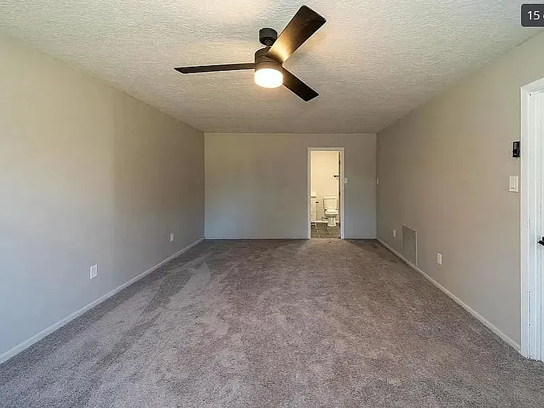 2712 Seattle Ave — Photo 12
