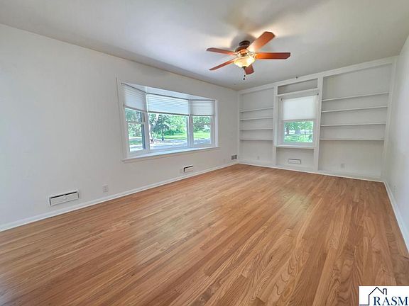 5th image of 723 S 4th St