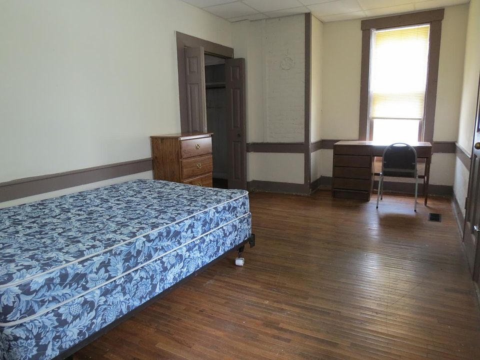Unit 1 Bedroom