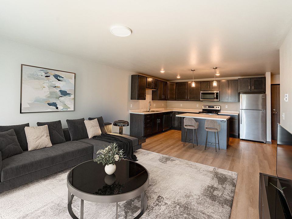 Fargo, ND Granger Court Apartments | Living