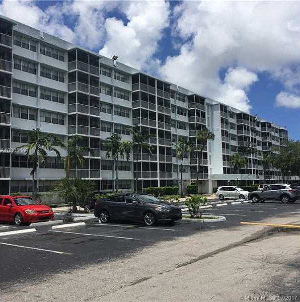 1st image of 700 NW 214th St APT 212