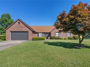 595 Lasher Dr, Seymour, IN