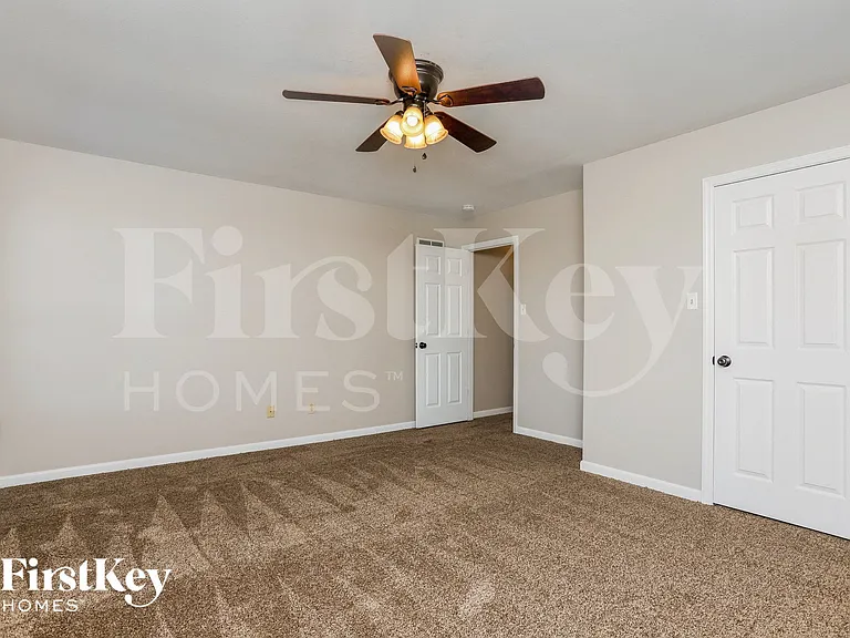7796 Boatside Dr — Photo 12