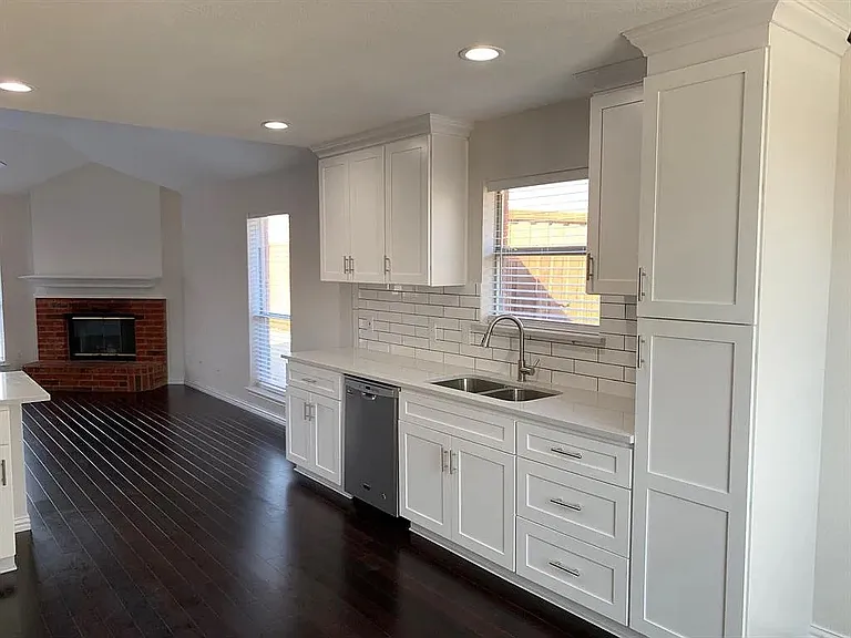 7505 Airline Dr — Photo 4