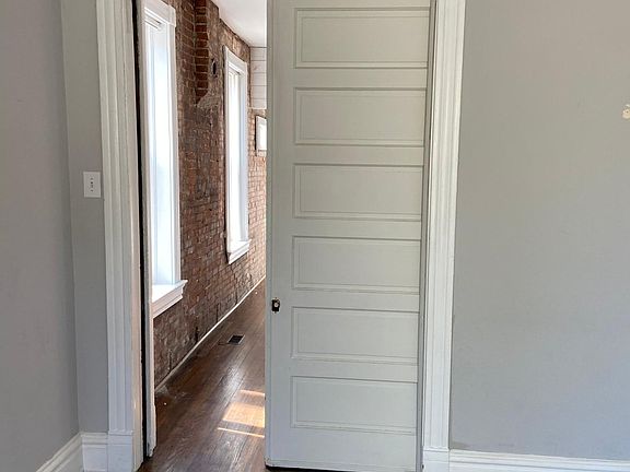 5th image of 3015-19 Missouri Ave #3019-1F