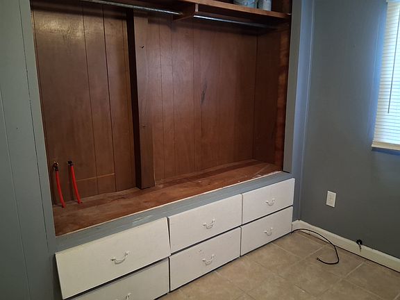 5th image of 1066 Marie Ln #119