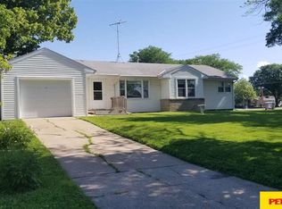 1450 E 11th St, Fremont, NE 68025