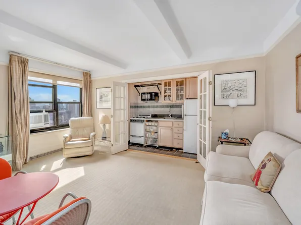 300 West 23rd Street image 1 of 5