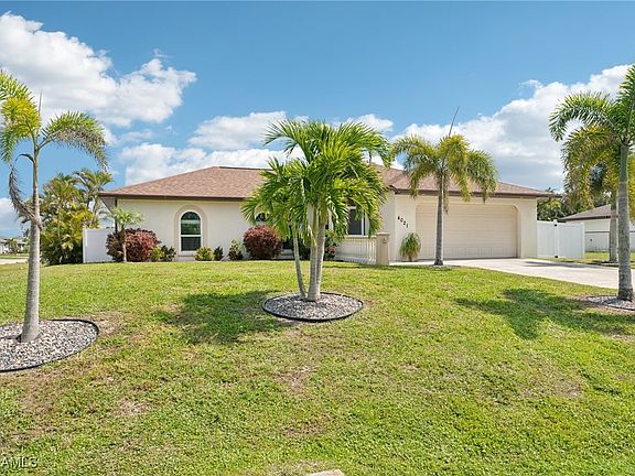 3rd image of 4021 SW 15th Pl