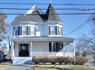 31 Maple St, Stoneham, MA 02180