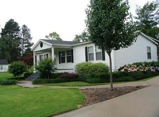 202 1st St NW, Springhill, LA 71075