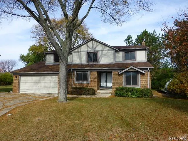 28745 Hallcroft Ct photo 1
