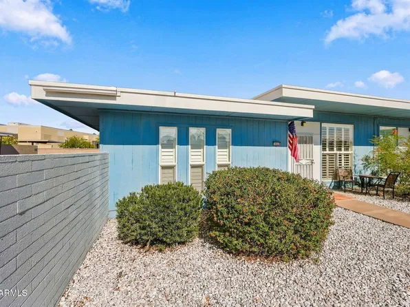 10022 W LANCASTER Drive, Sun City, AZ 85351