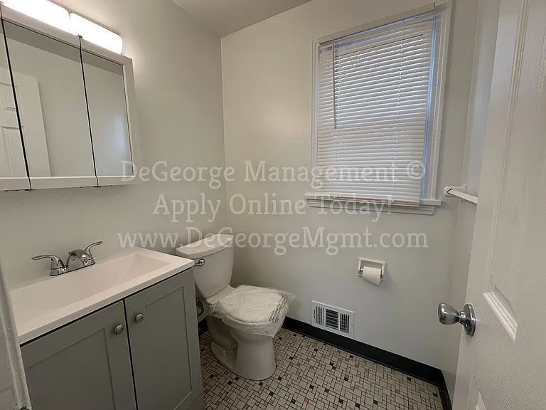 Sterling Square Townhomes — Photo 8