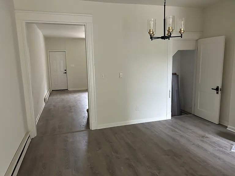 2810 Winchester St — Photo 6