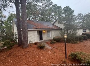 1189 Landau Rd, Fayetteville, NC 28311