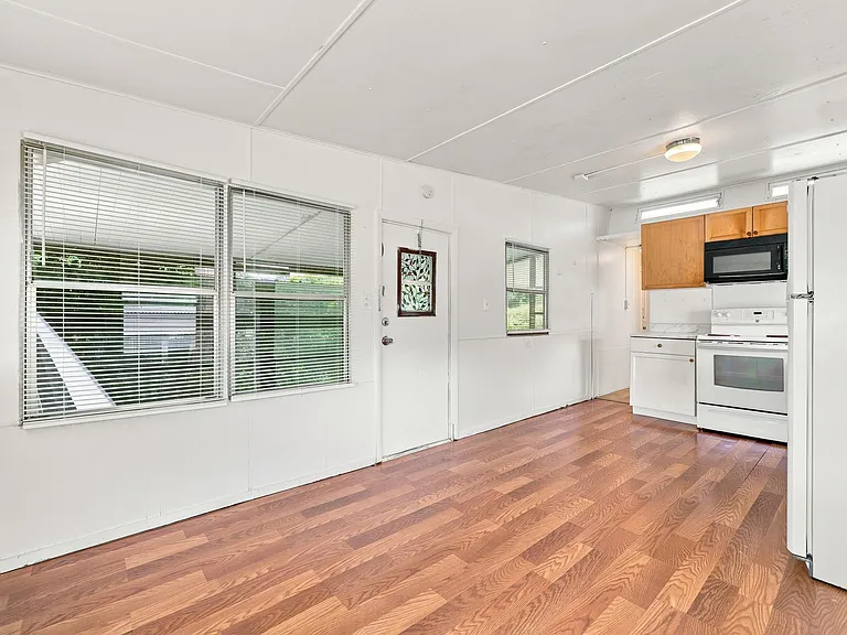 7115 Lofty Dr — Photo 4