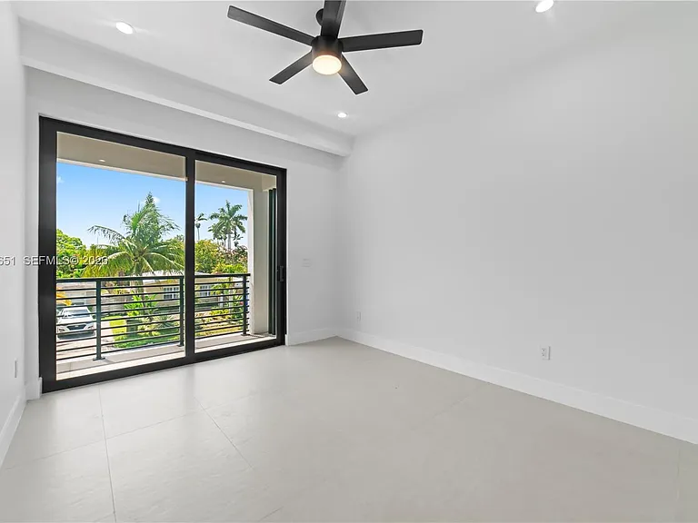 1320 NE 16th Ave #A — Photo 23