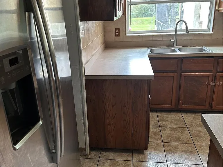 9160 Valencia College Ln — Photo 11