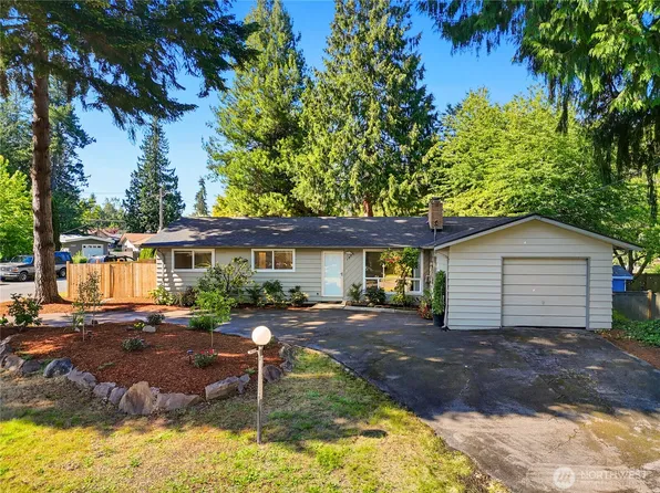 7825 189th Place SW, Edmonds, WA 98026
