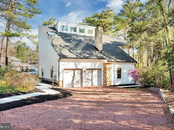 1 Brookwood Dr, Voorhees, NJ 08043