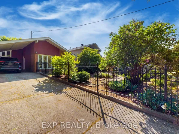 6 Abbottswood Rd, Toronto, ON M1P 3P1