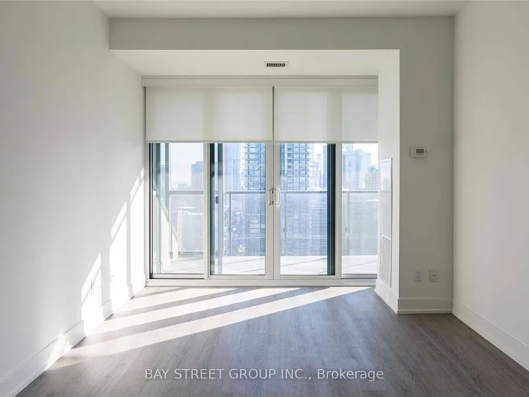 7 Grenville St #2911 — Photo 5