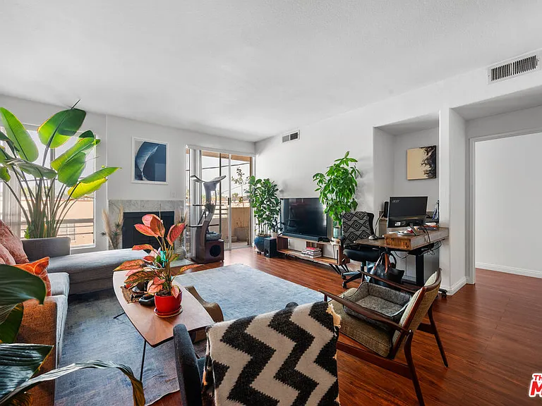 1200 S Corning St #201 — Photo 10