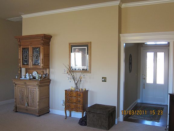 Foyer and entry area