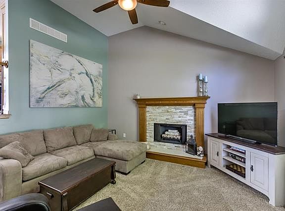 3rd image of 3112 S Viking Ct
