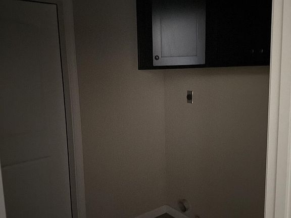 5th image of 3237 N Kent Street