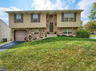 2101 Laurel Glen Dr, Harrisburg, PA 17110