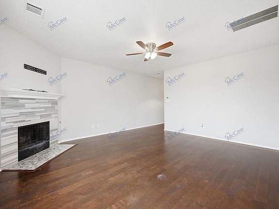 5th image of 11632 Bobcat Dr