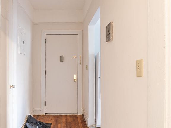 5th image of 335 Lefferts Ave APT D6