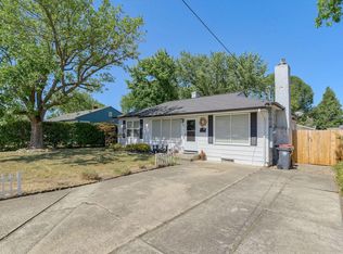 906 Winchester Ave, Medford, OR