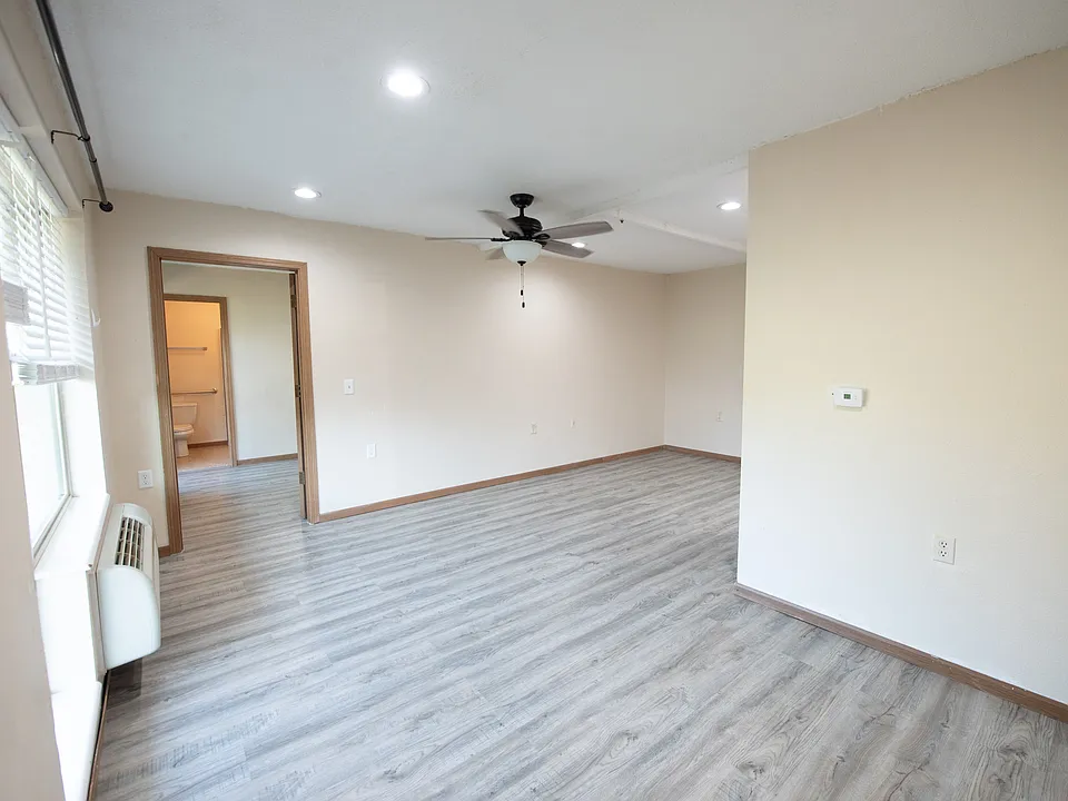 201 N Cedar St #2