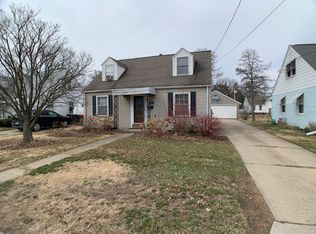 3001 N Saint Philomena Ct, Peoria, IL