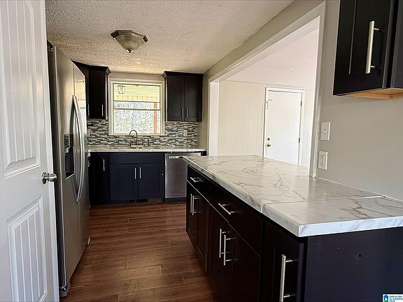 4th image of 100 Idle Ln