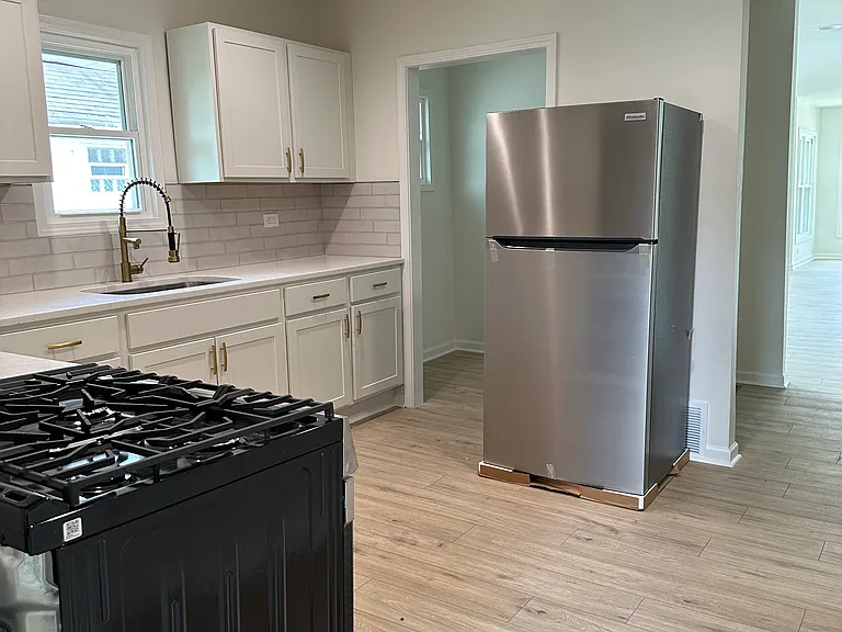 1835 Lincoln St #2 — Photo 6