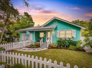 1129 College St, Saint Simons Island, GA 31522