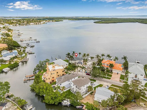 1819 Bayou Grande Blvd NE, Saint Petersburg, FL 33703
