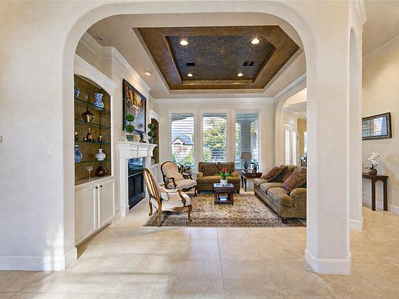 4th image of 16618 Victoria Falls Dr