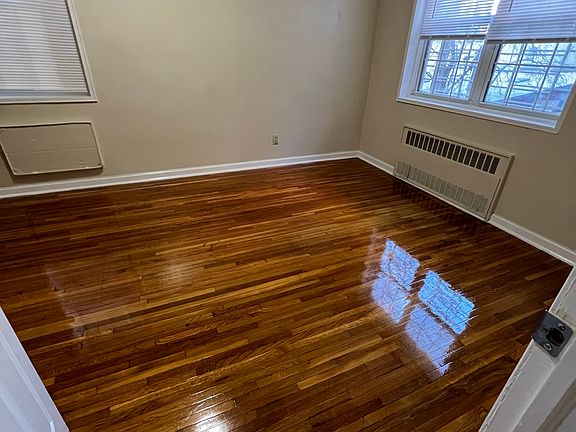 3rd image of 8825 153rd St APT 2A