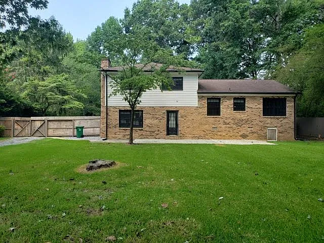 5649 Roberts Dr — Photo 14